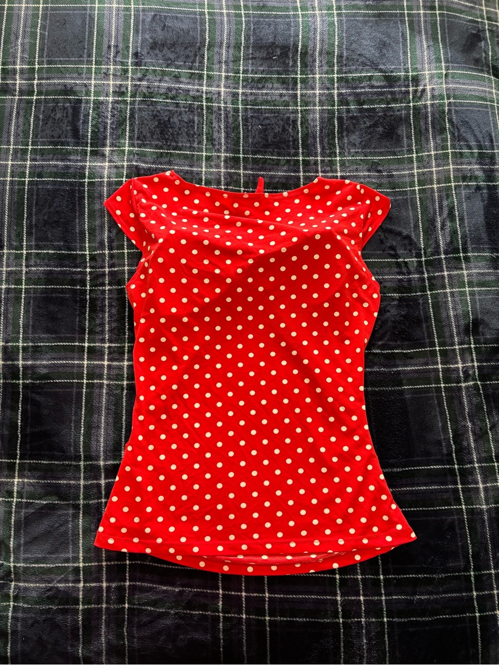 Y2K 2000s Body central Red polka dot top sleeveless top w/cinched waist. Size M. - Picture 2 of 5